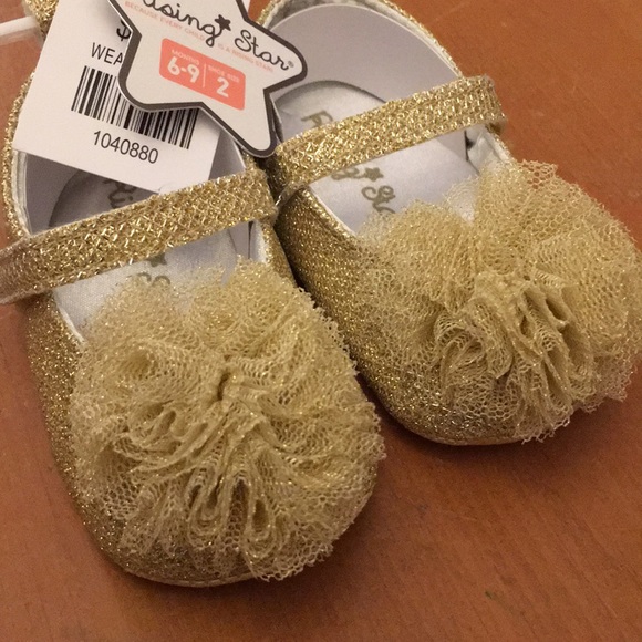 Baby Girl Dress Glitter Gold Shoes Slippers - Picture 8 of 8